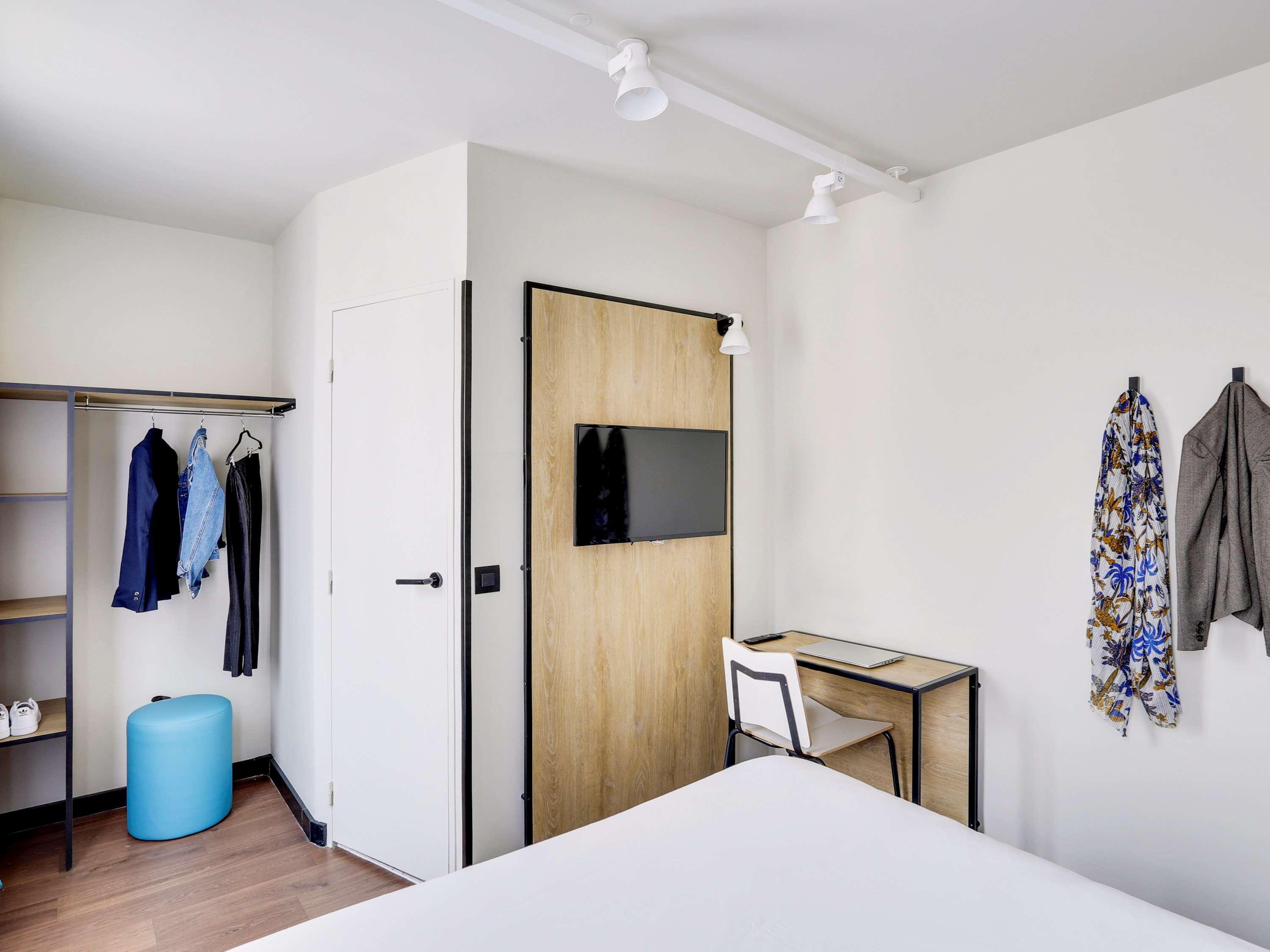 Ibis Levallois Perret Exterior photo