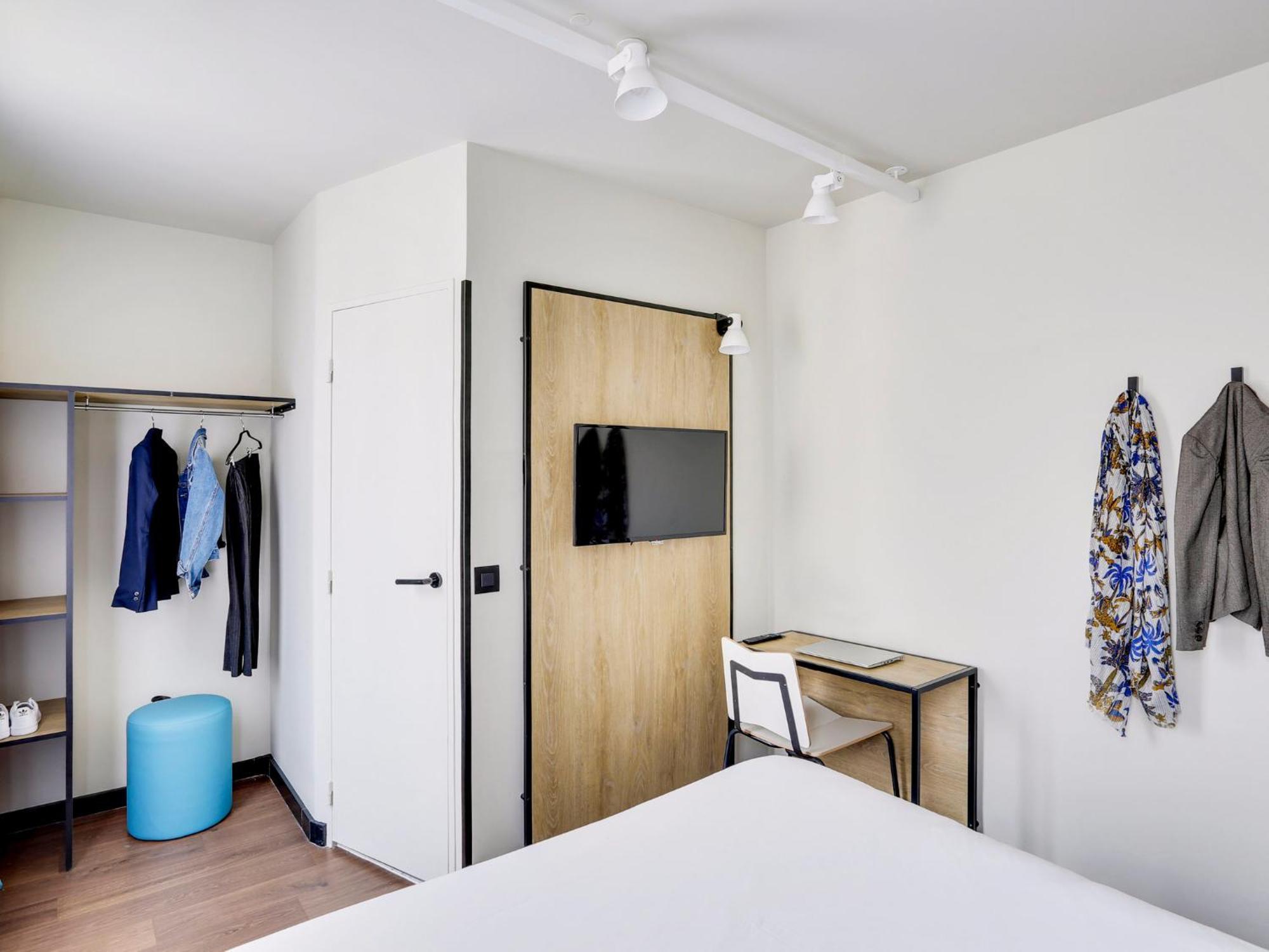 Ibis Levallois Perret Exterior photo