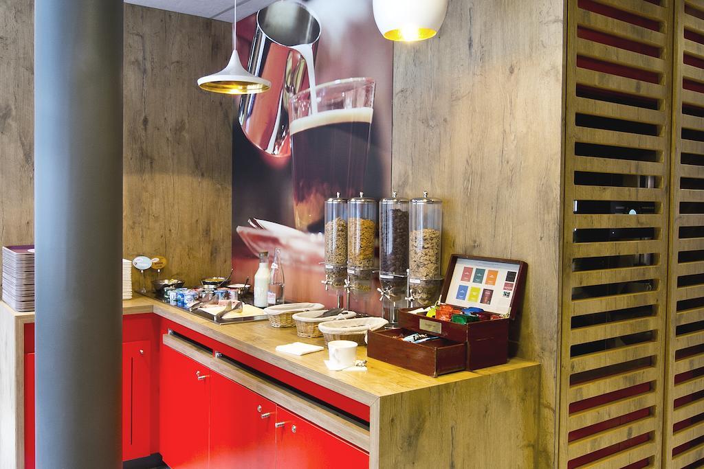 Ibis Levallois Perret Exterior photo